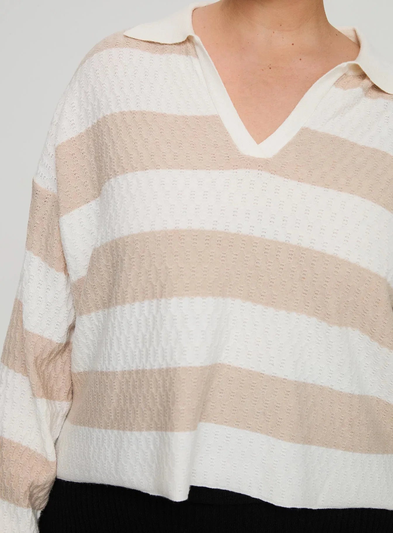 Rick Sweater White Beige Curve