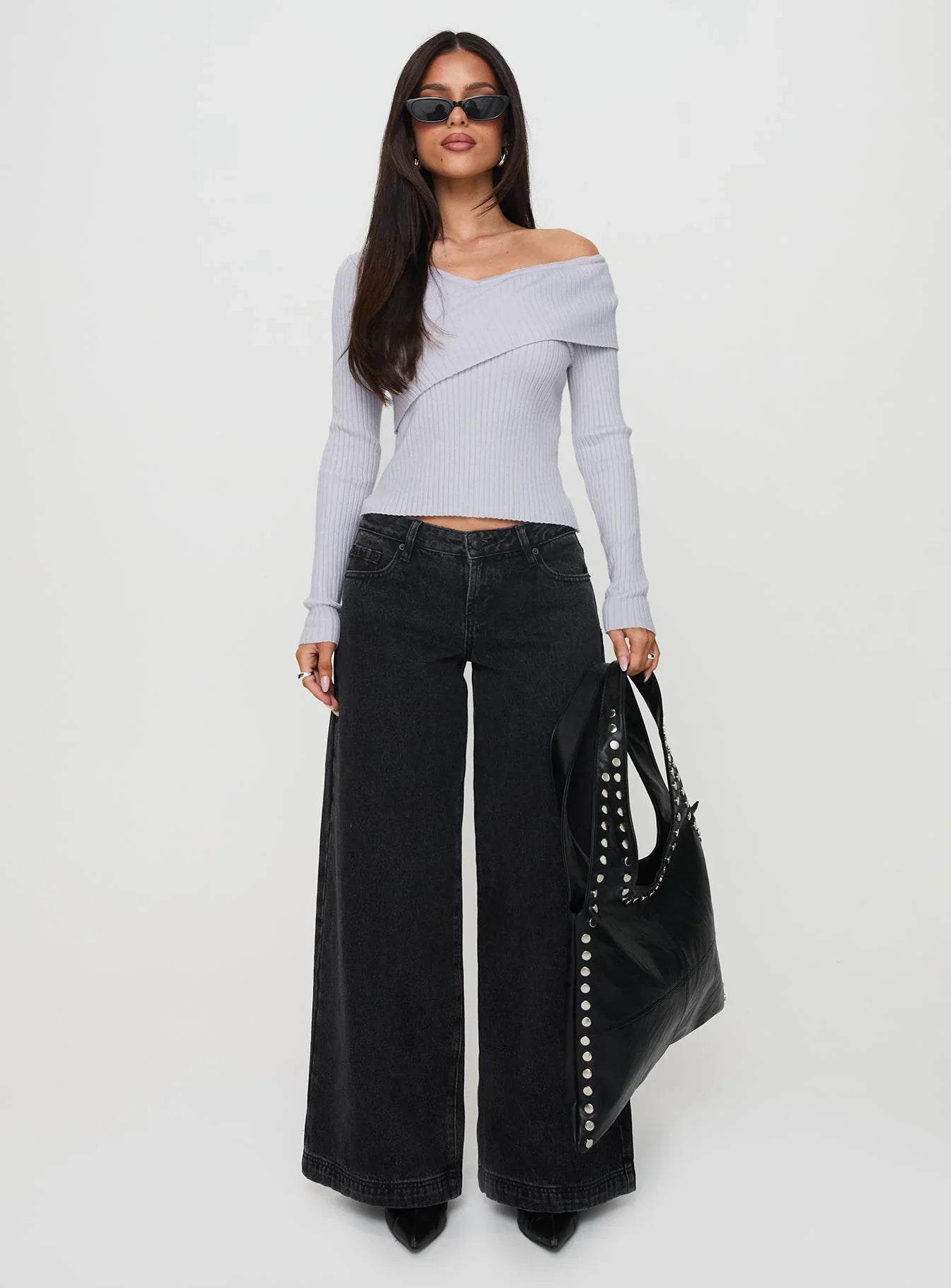 Ribbon Stamp Low Rise Wide Leg Jeans Washed Black