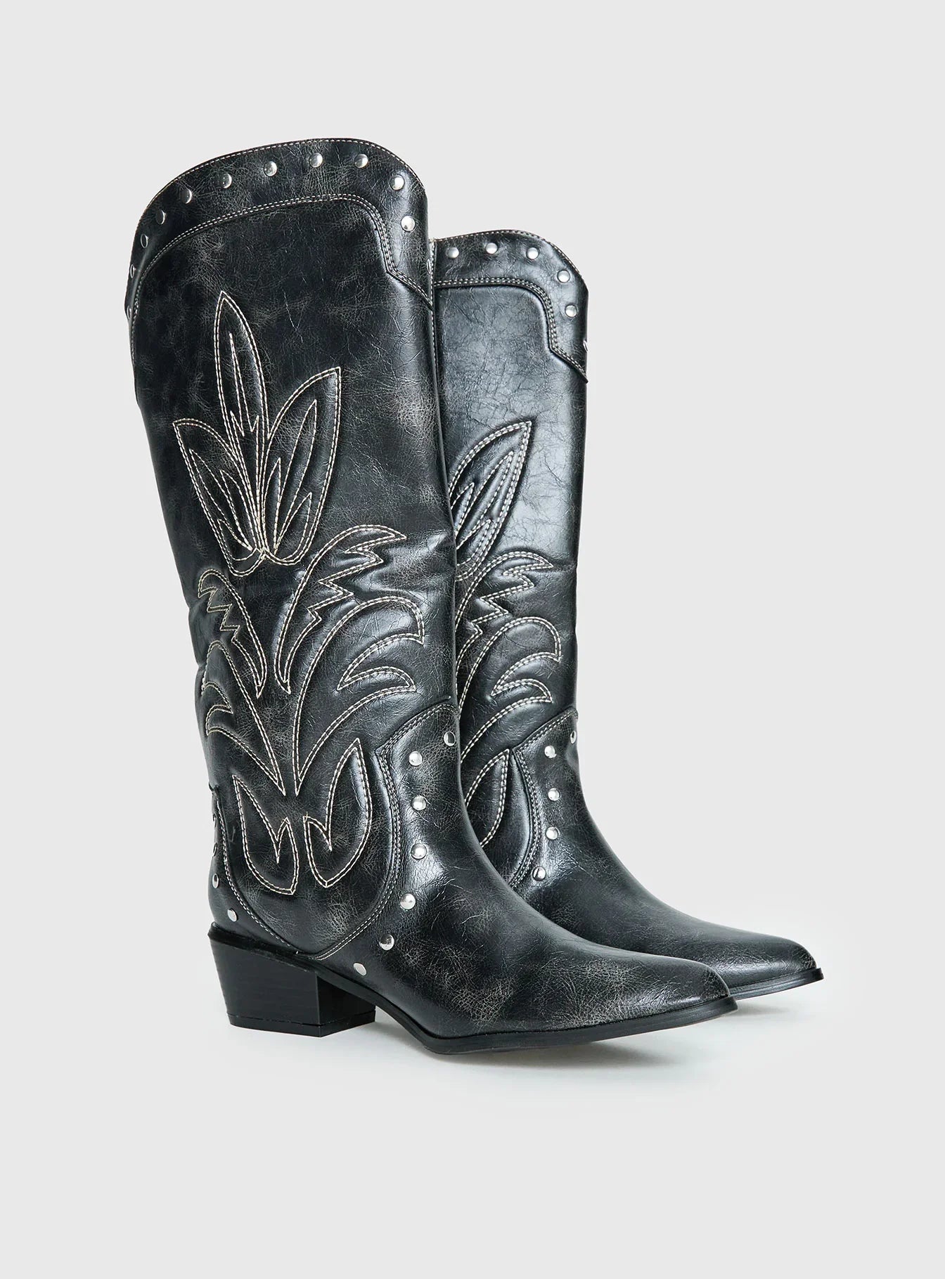 Austin Distressed Cowboy Boots Black