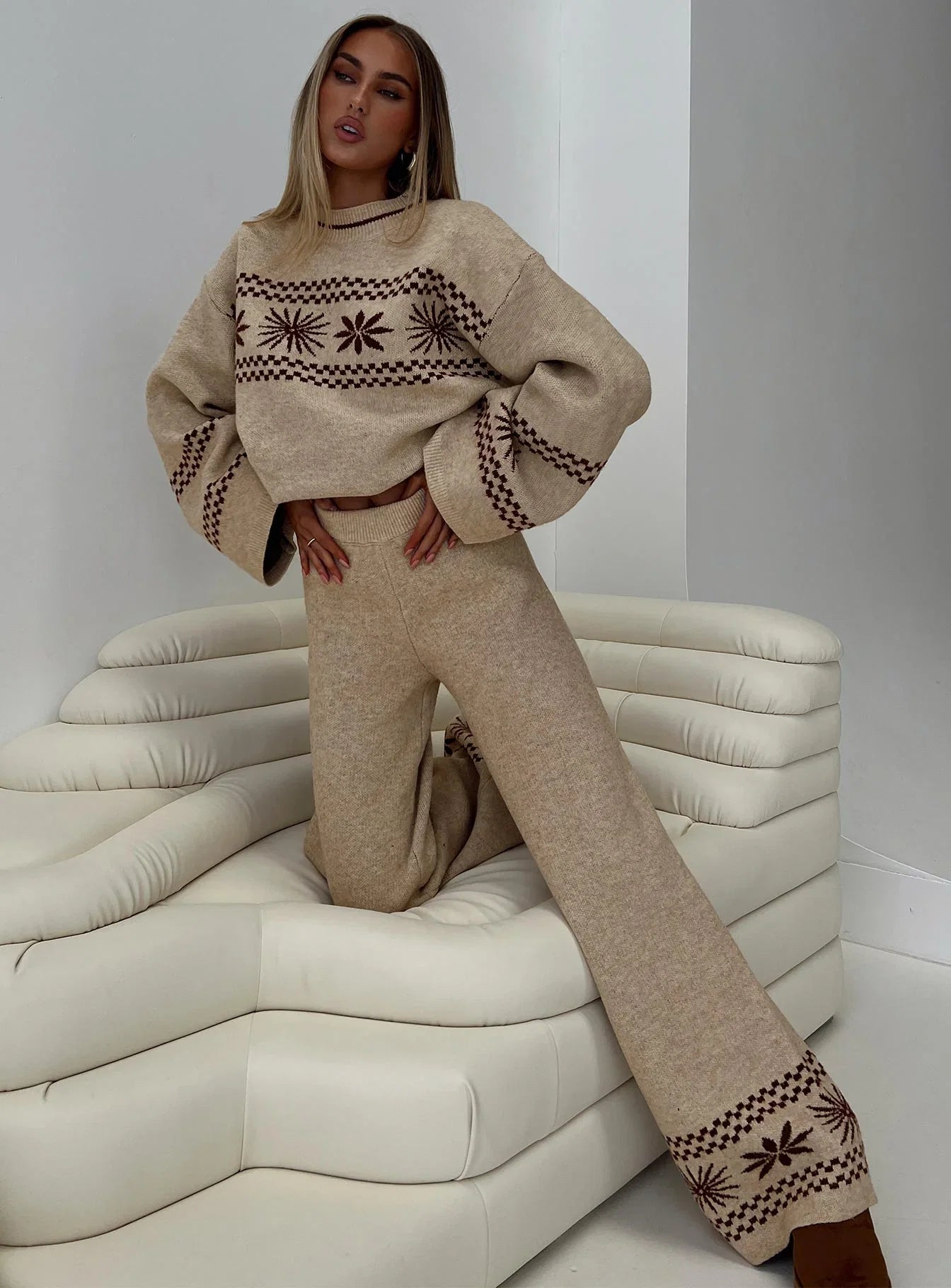 Anok Graphic Sweater Cream Brown