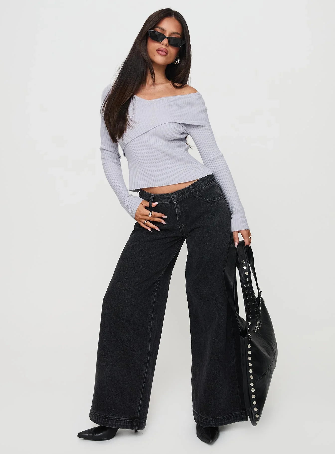 Ribbon Stamp Low Rise Wide Leg Jeans Washed Black