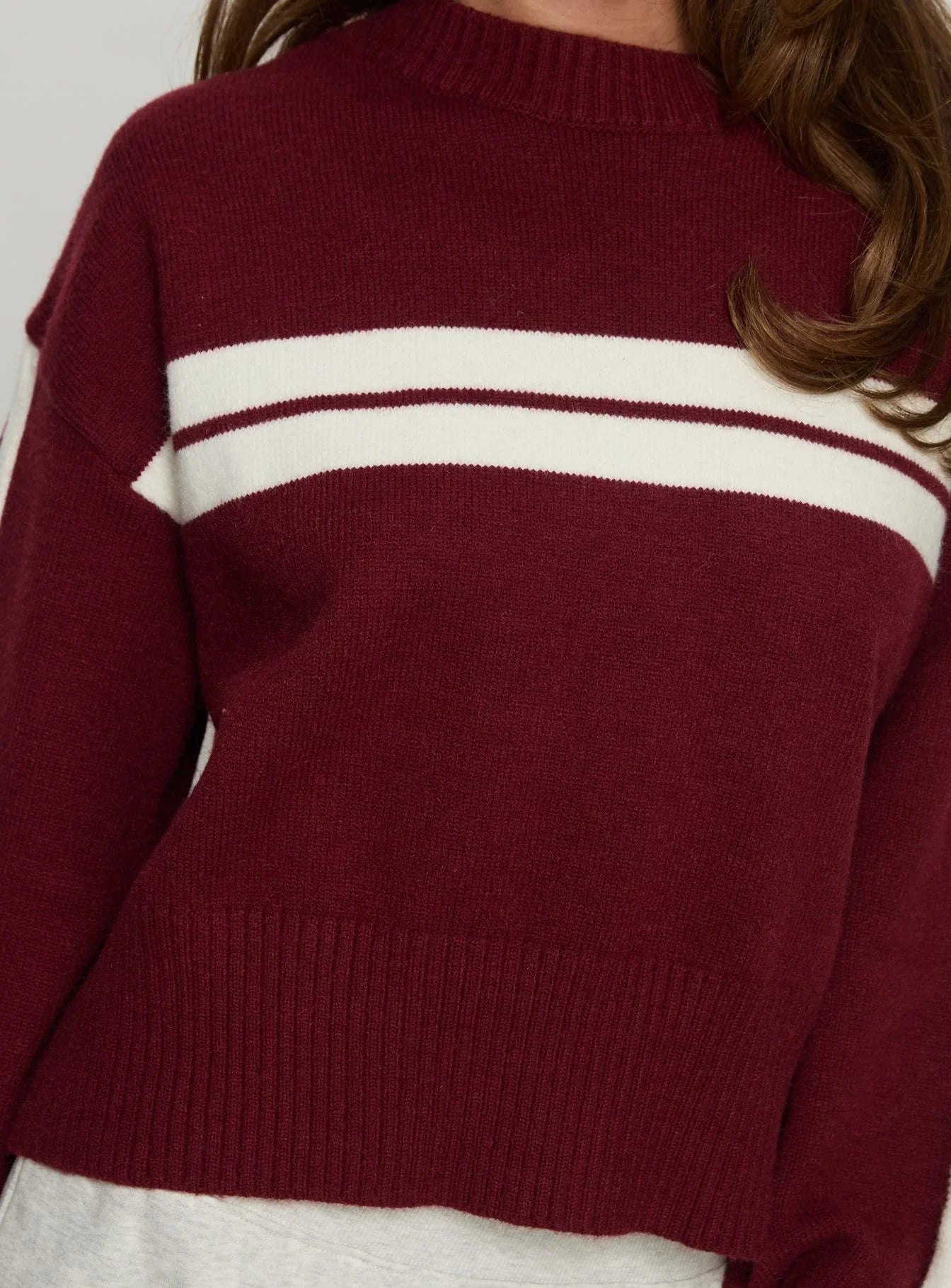 Catherin Crew Neck Knit Sweater Red White