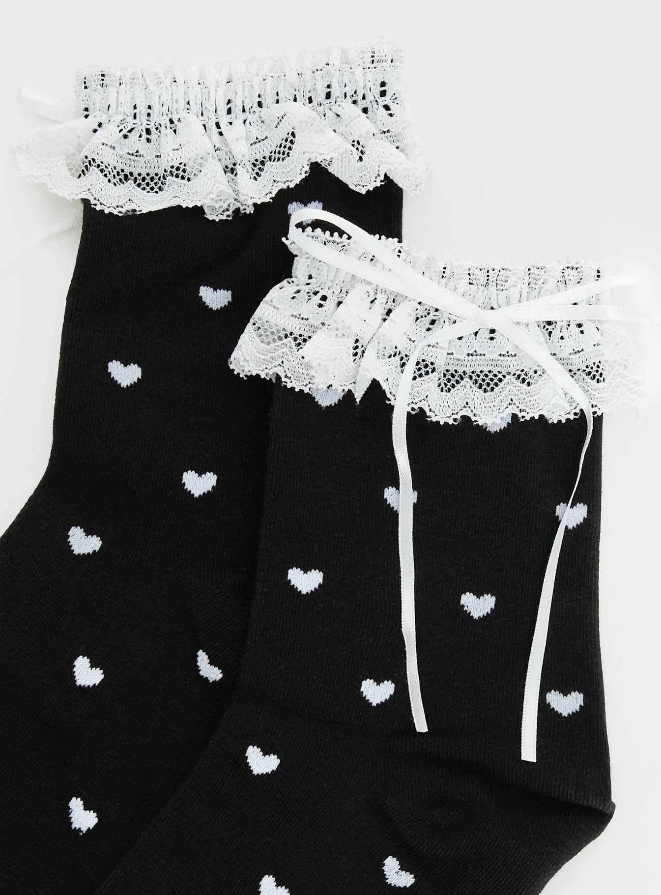 Reminisce Heart Detail Socks Black White
