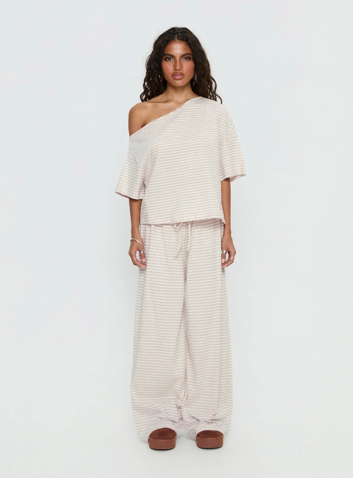 Tobie Off Shoulder Sleep Set Beige Stripe