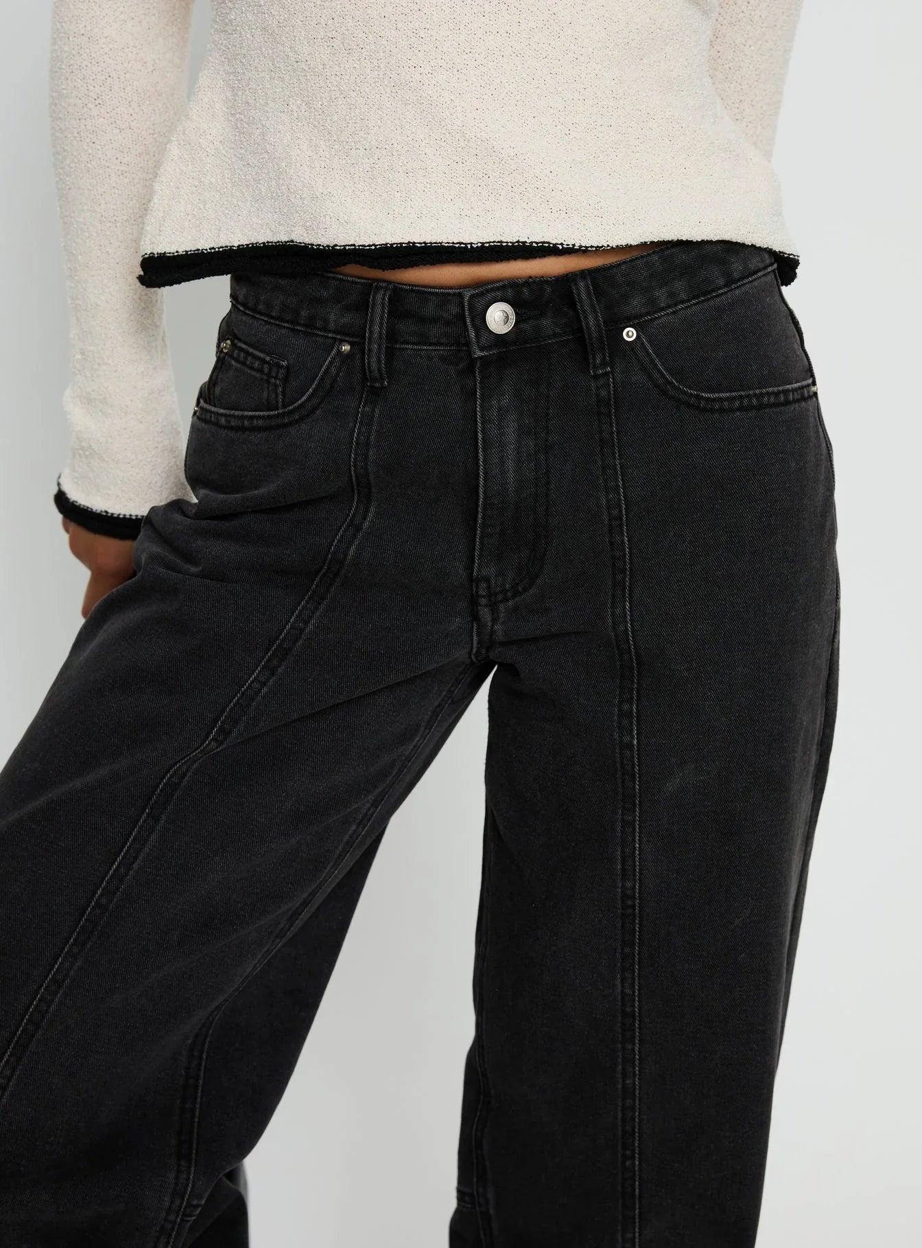 Lando Low Rise Straight Leg Jeans Washed Black