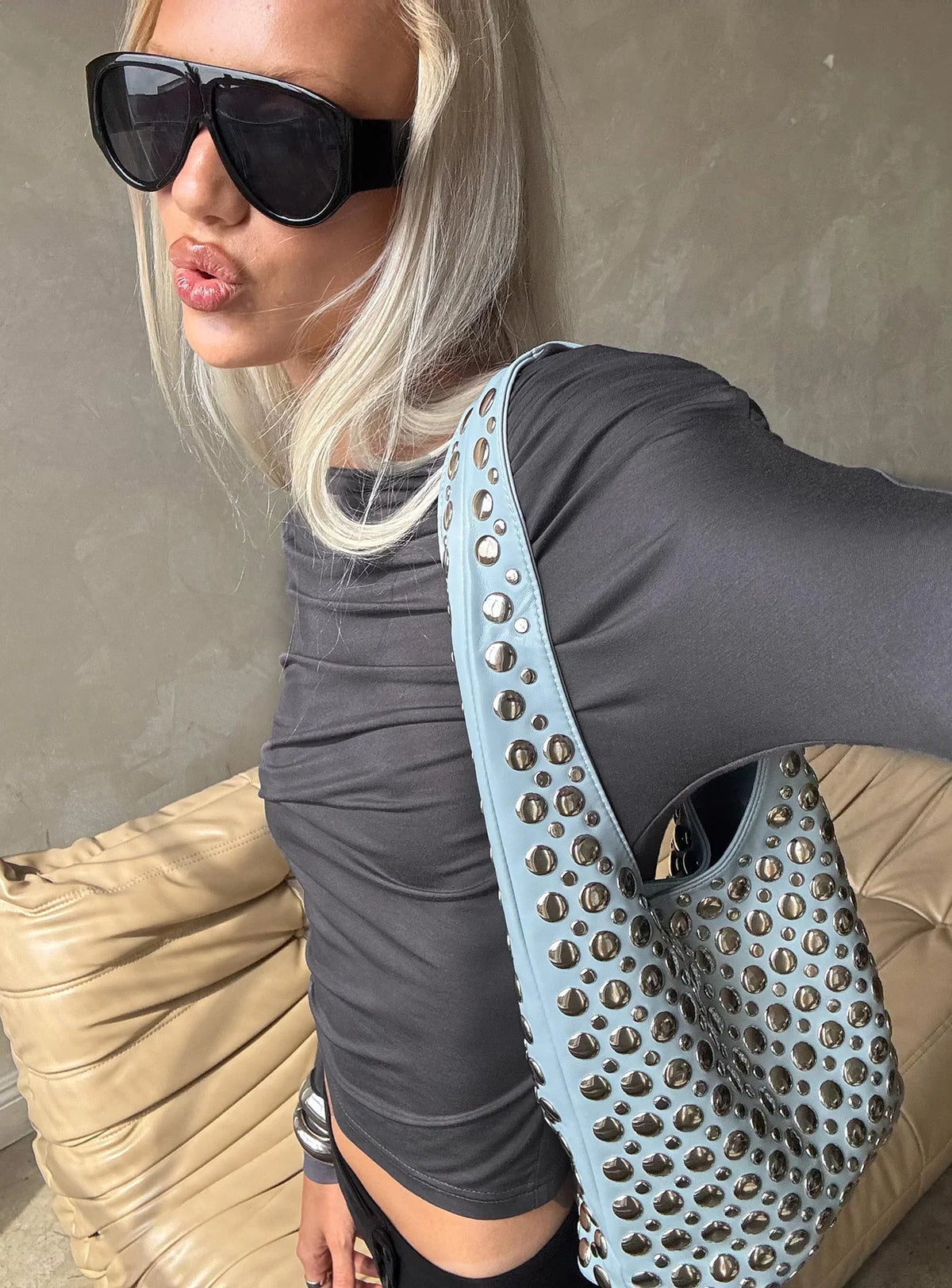 In The Crowd Shoulder Bag Blue / Silver