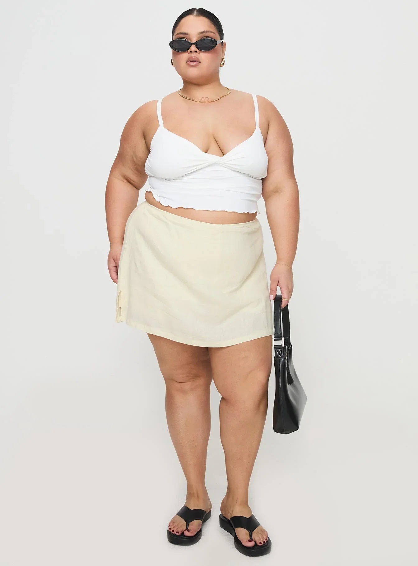 Greyer Top White Curve
