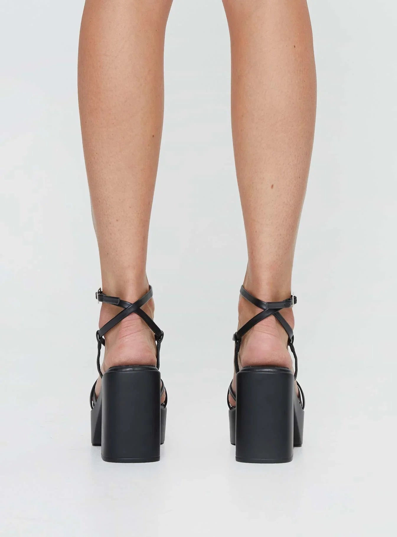 Therapy Daze Platform Heels Black