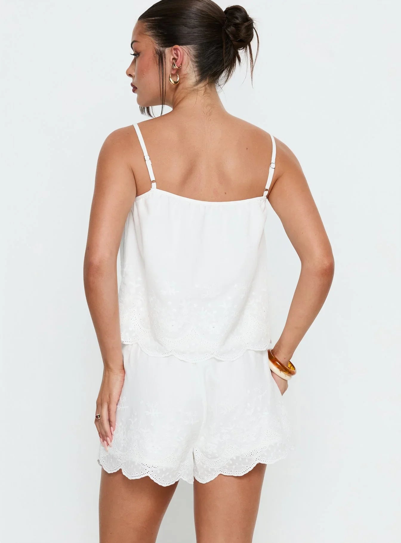 Madison Avenue Embroidered Detail Shorts White
