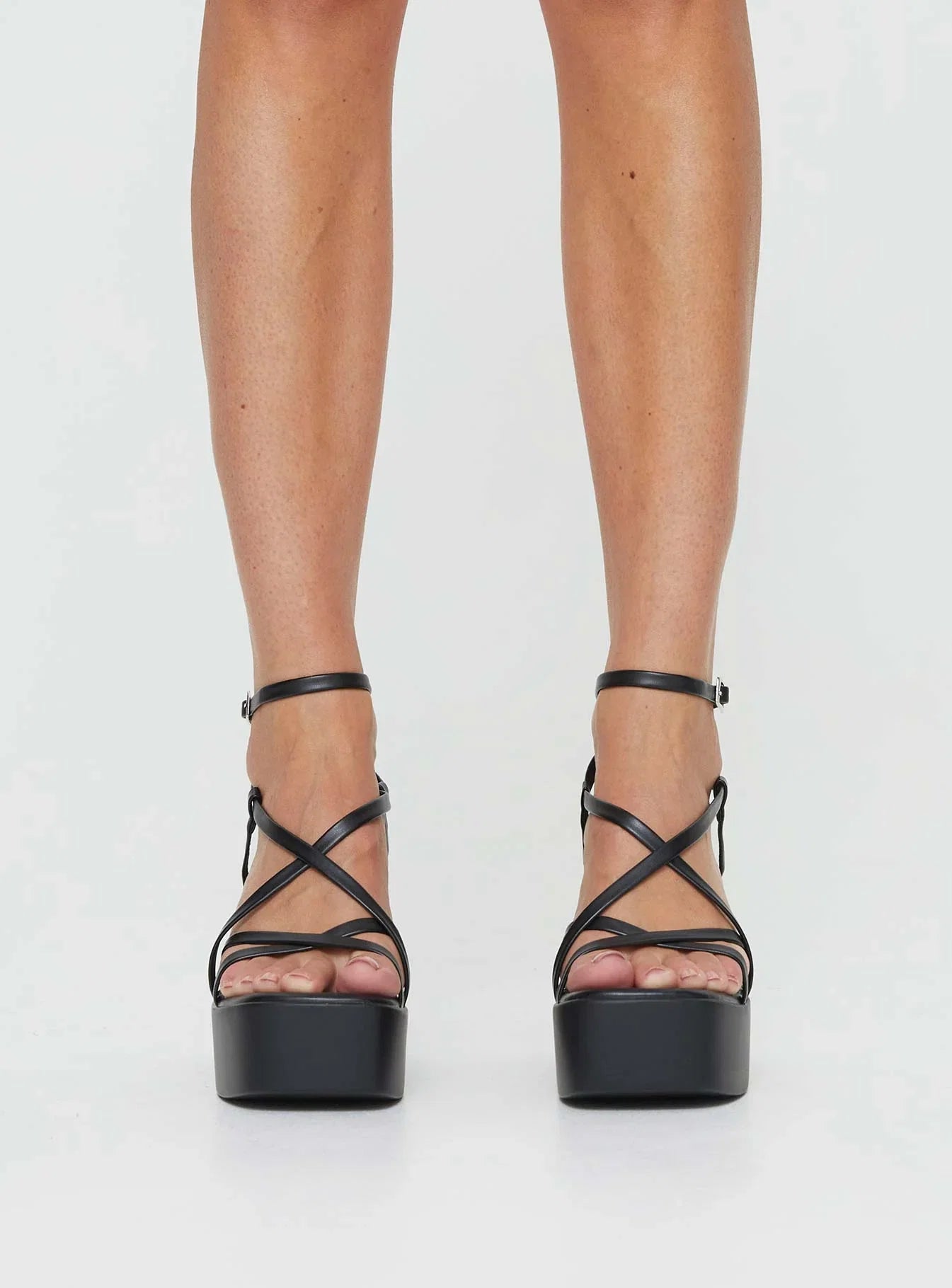 Therapy Daze Platform Heels Black