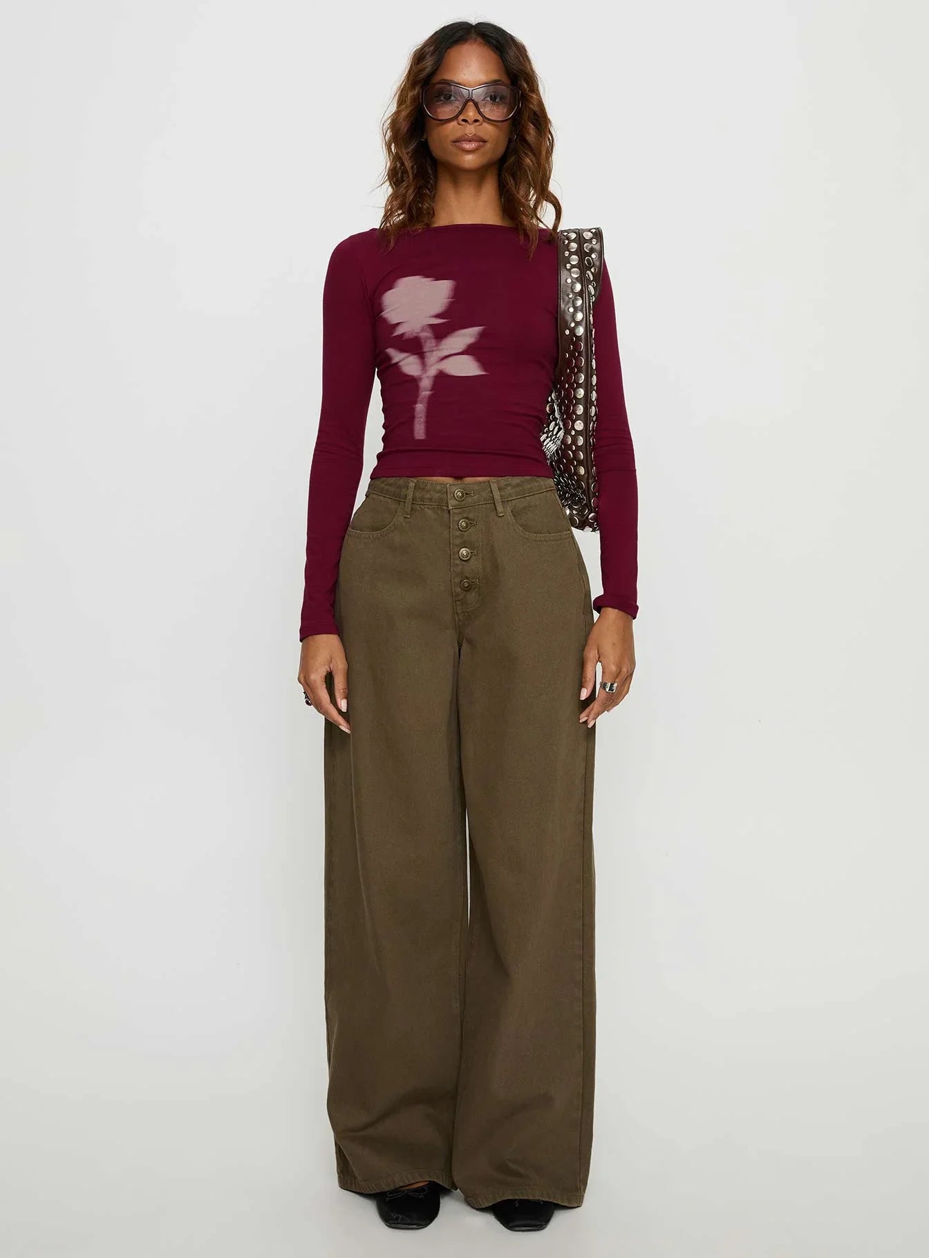 Amabon Top Burgundy Blurred Rose