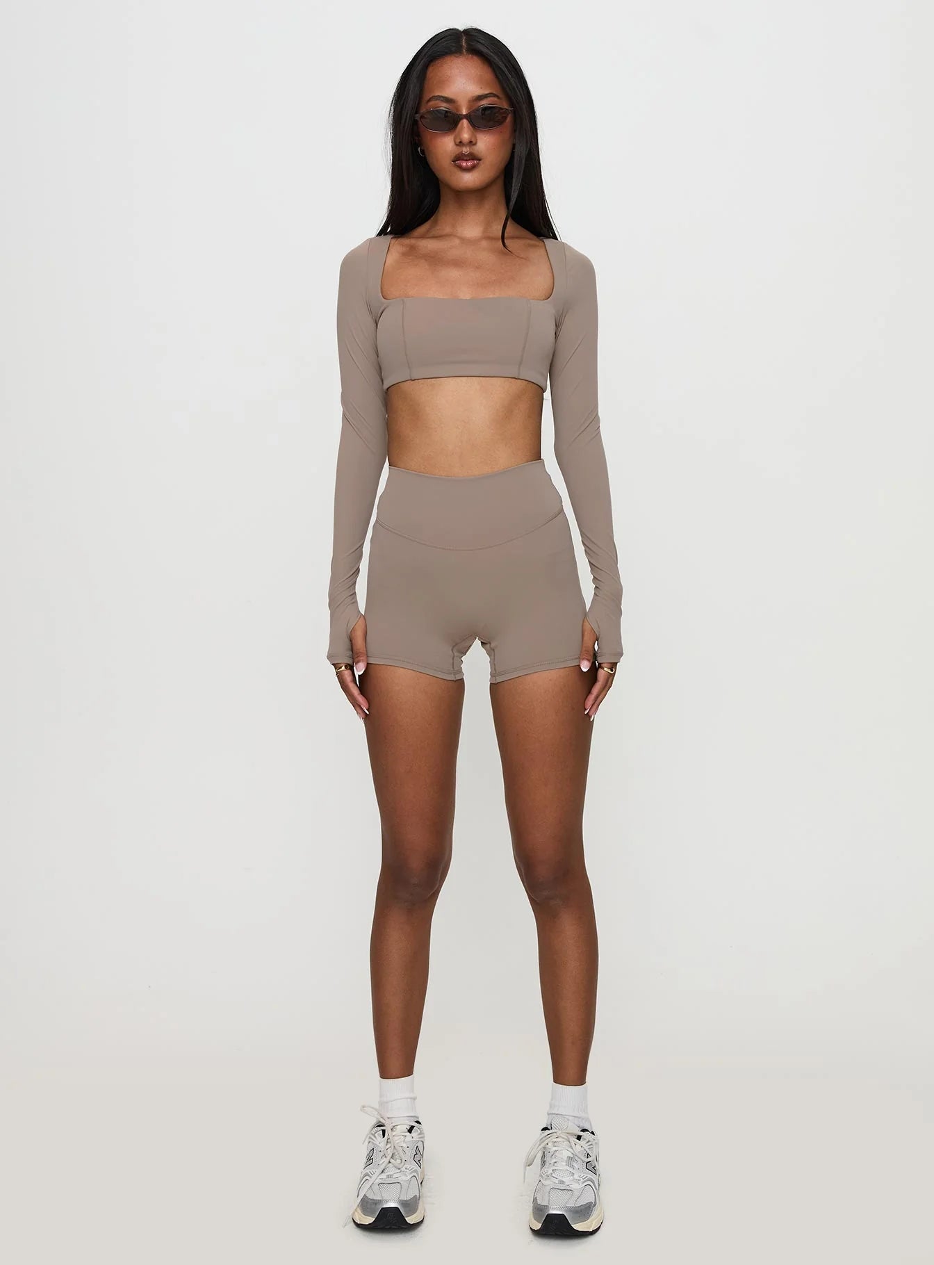 Touchdown Active Contour Short Taupe