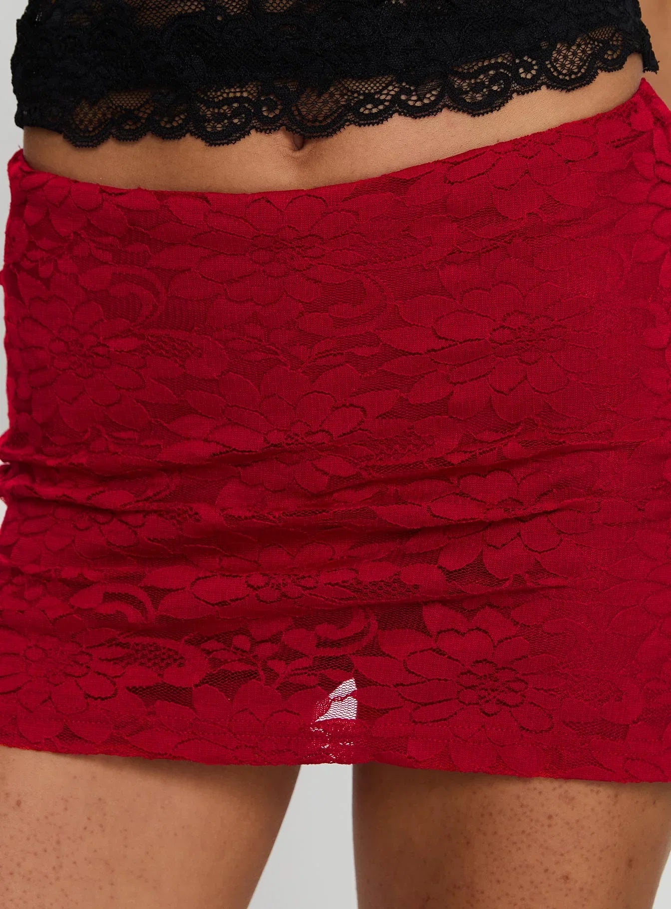 Gigi Lace Skort Red