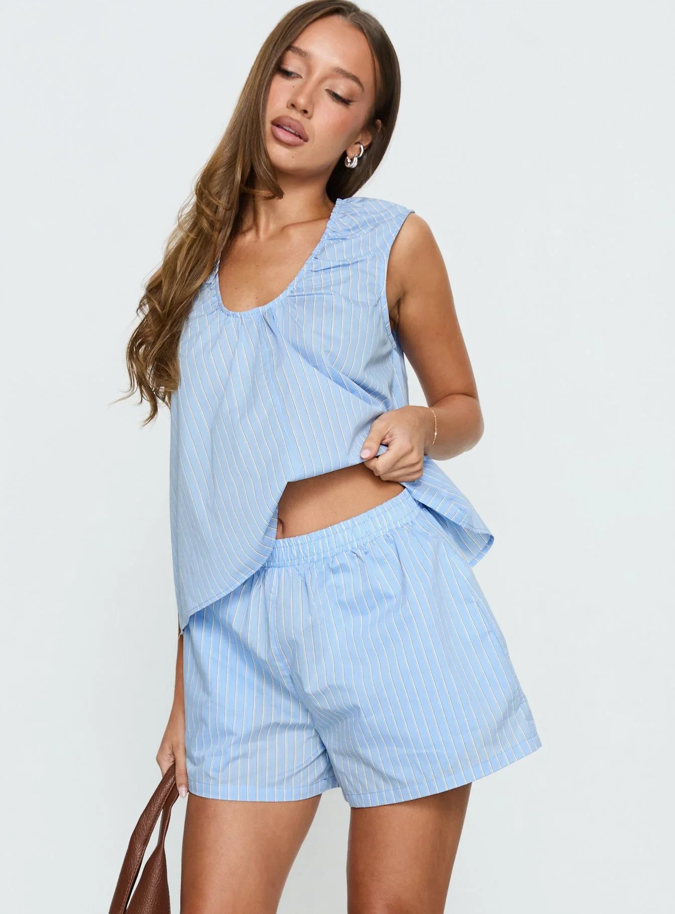 Carambola Mid Rise Shorts Blue