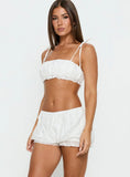 Queens Boulevard Frill Shorts White