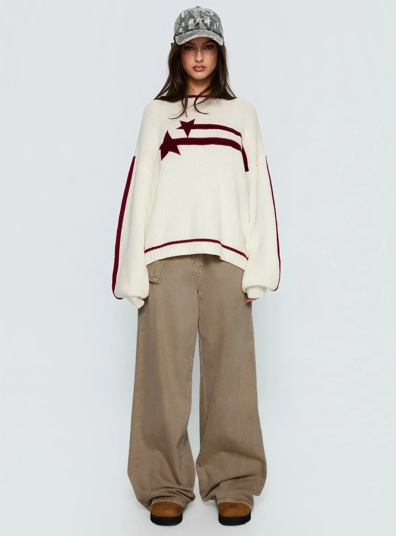 Star Track Graphic Jumper Cream Red