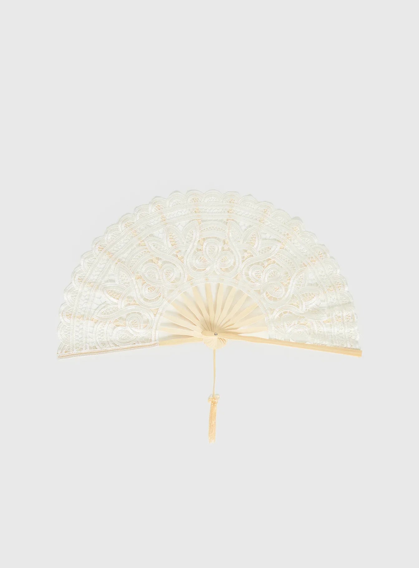 Bossa Nova Lace Fan Beige