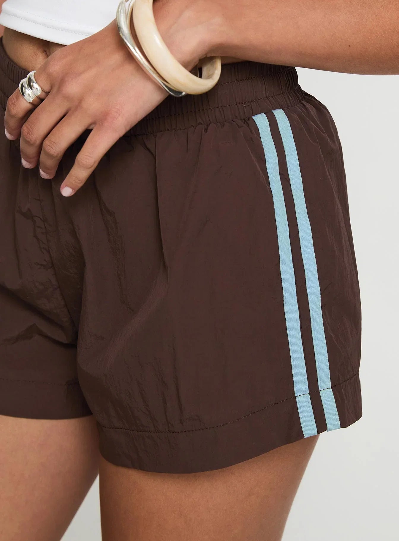 Borderline Track Short Brown Blue
