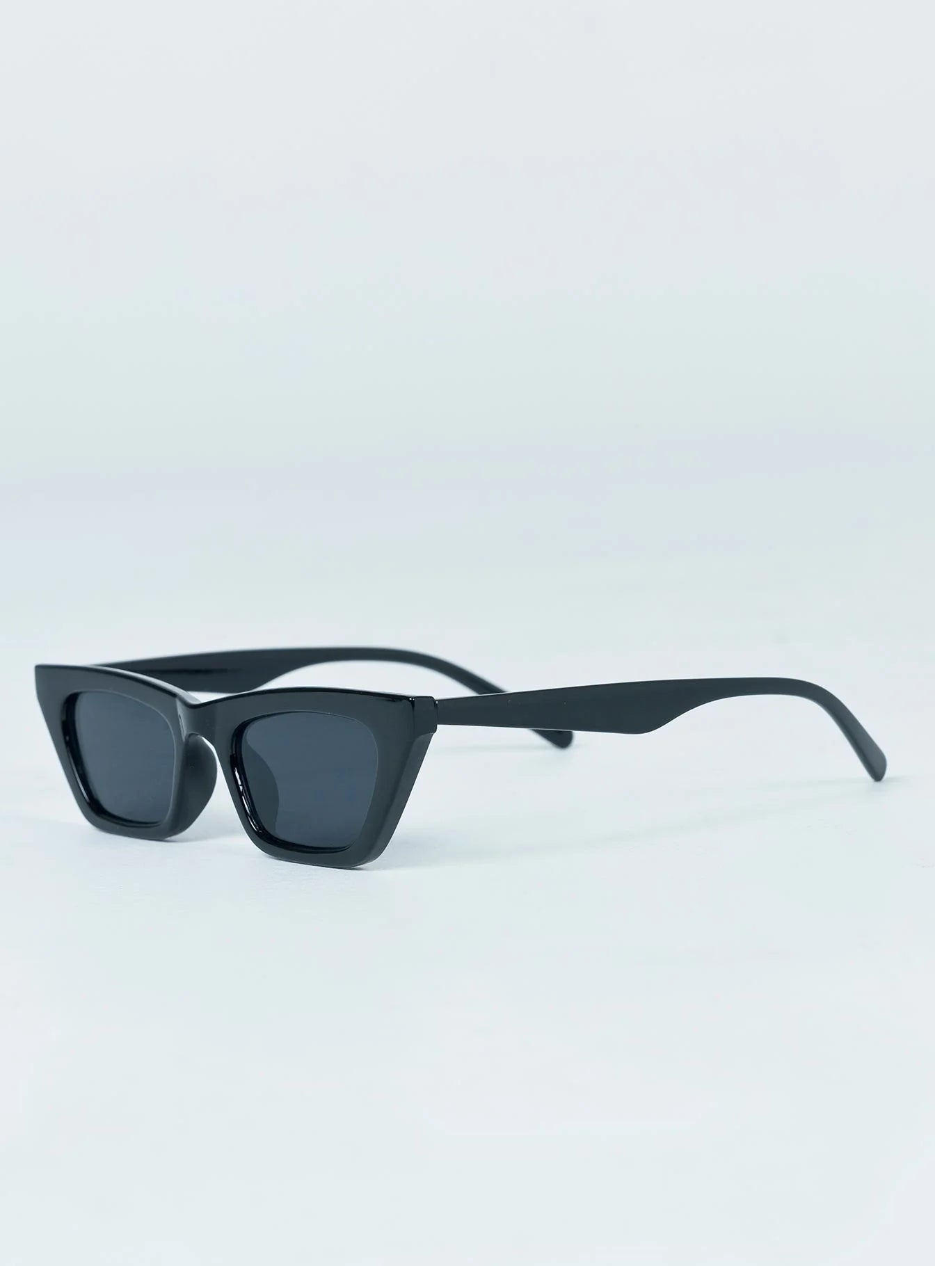 The Octavia Sunglasses Black