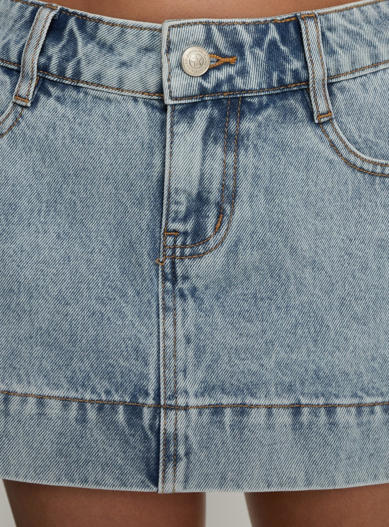 Warna Low Rise Denim Mini Skirt Light Blue Wash