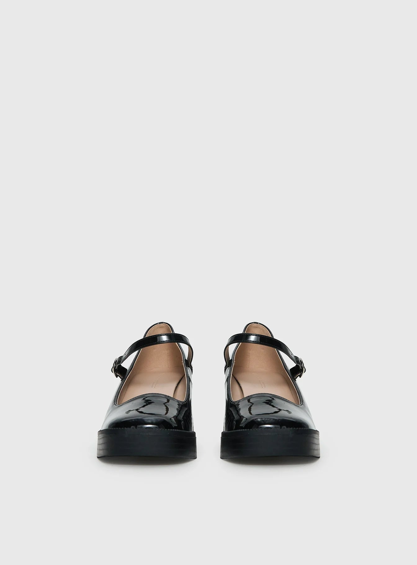 Regie Heels Black