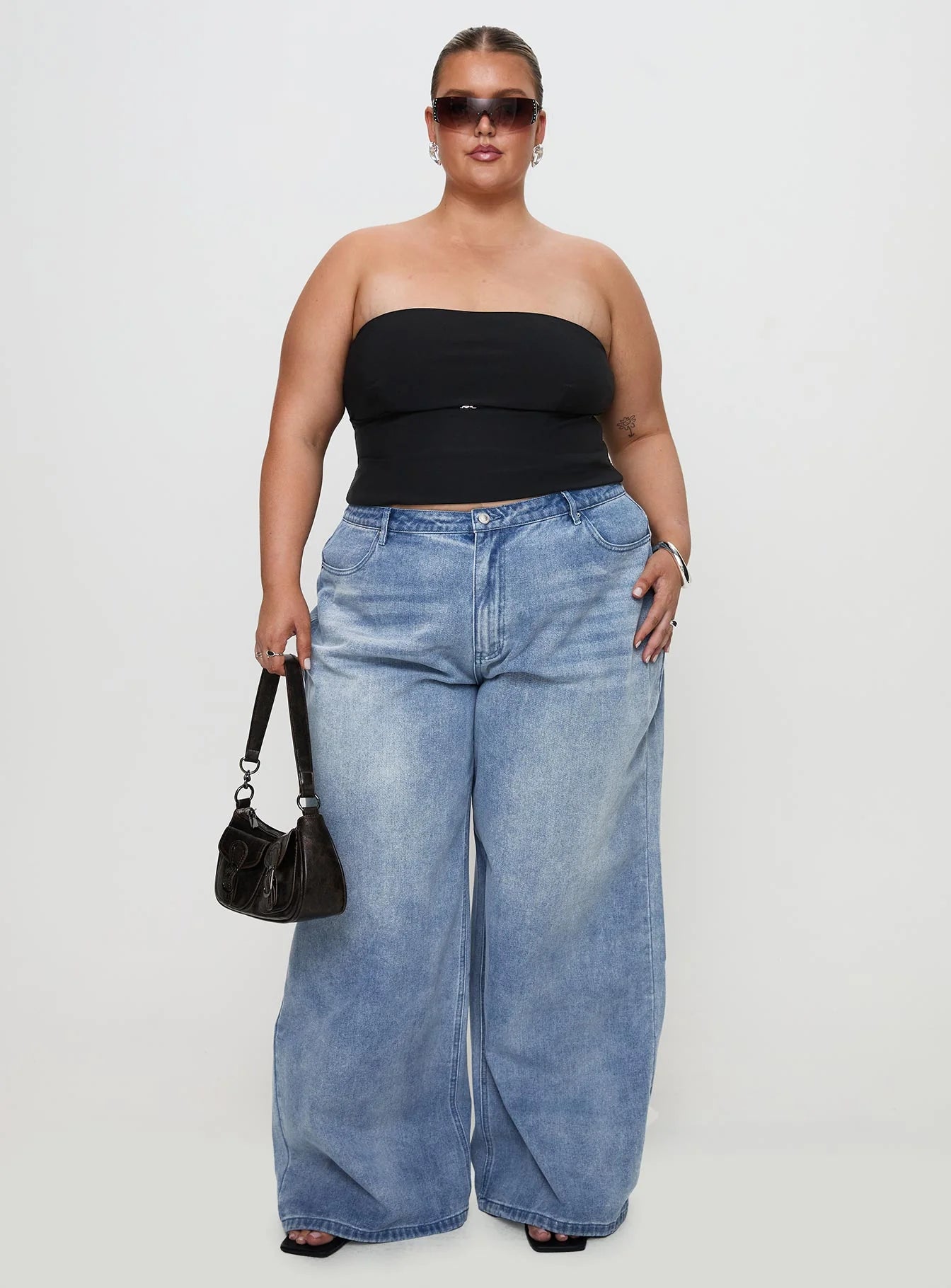 Flounce Strapless Top Black Curve
