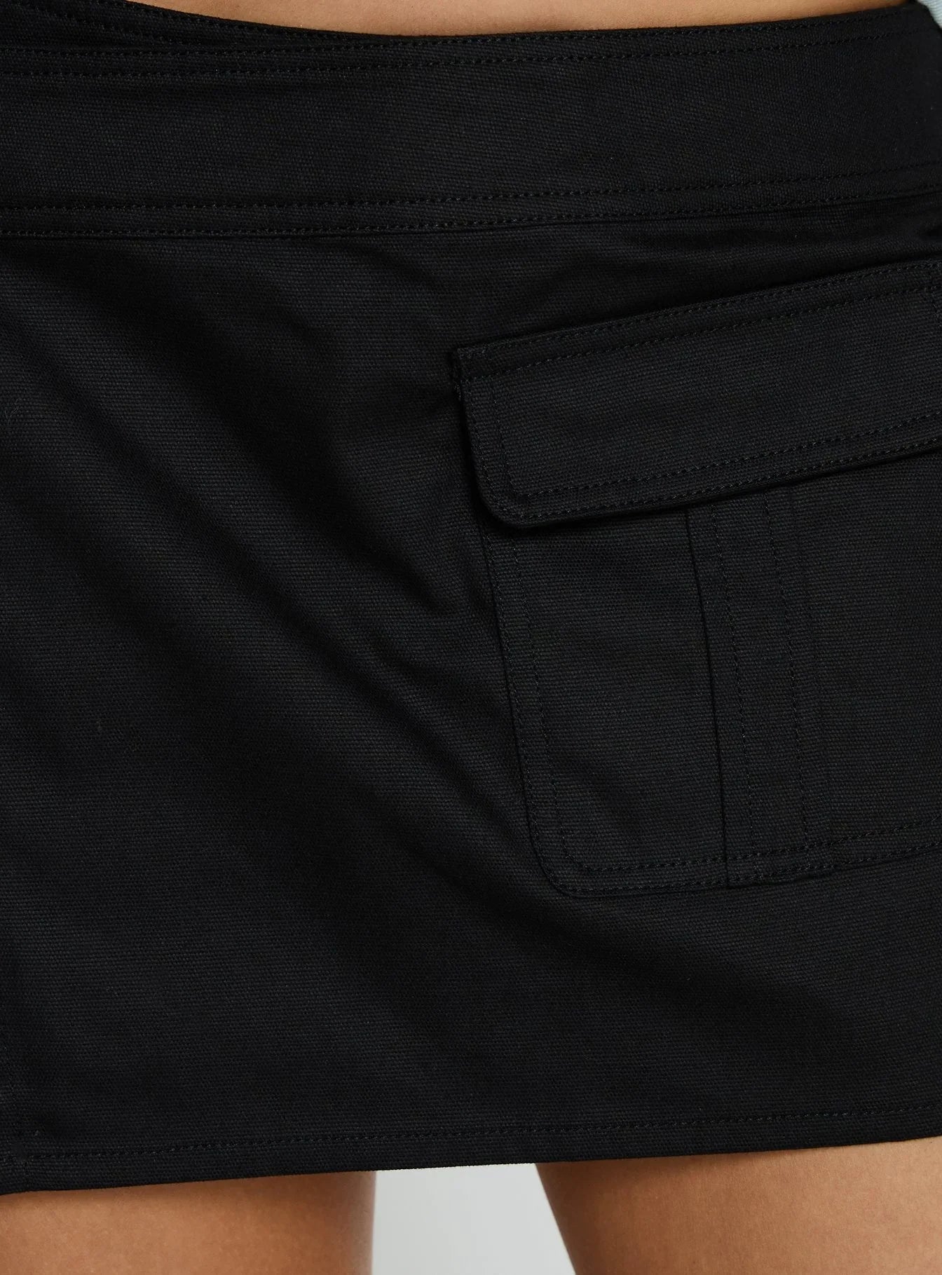 Samarie Cargo Mini Skirt Black